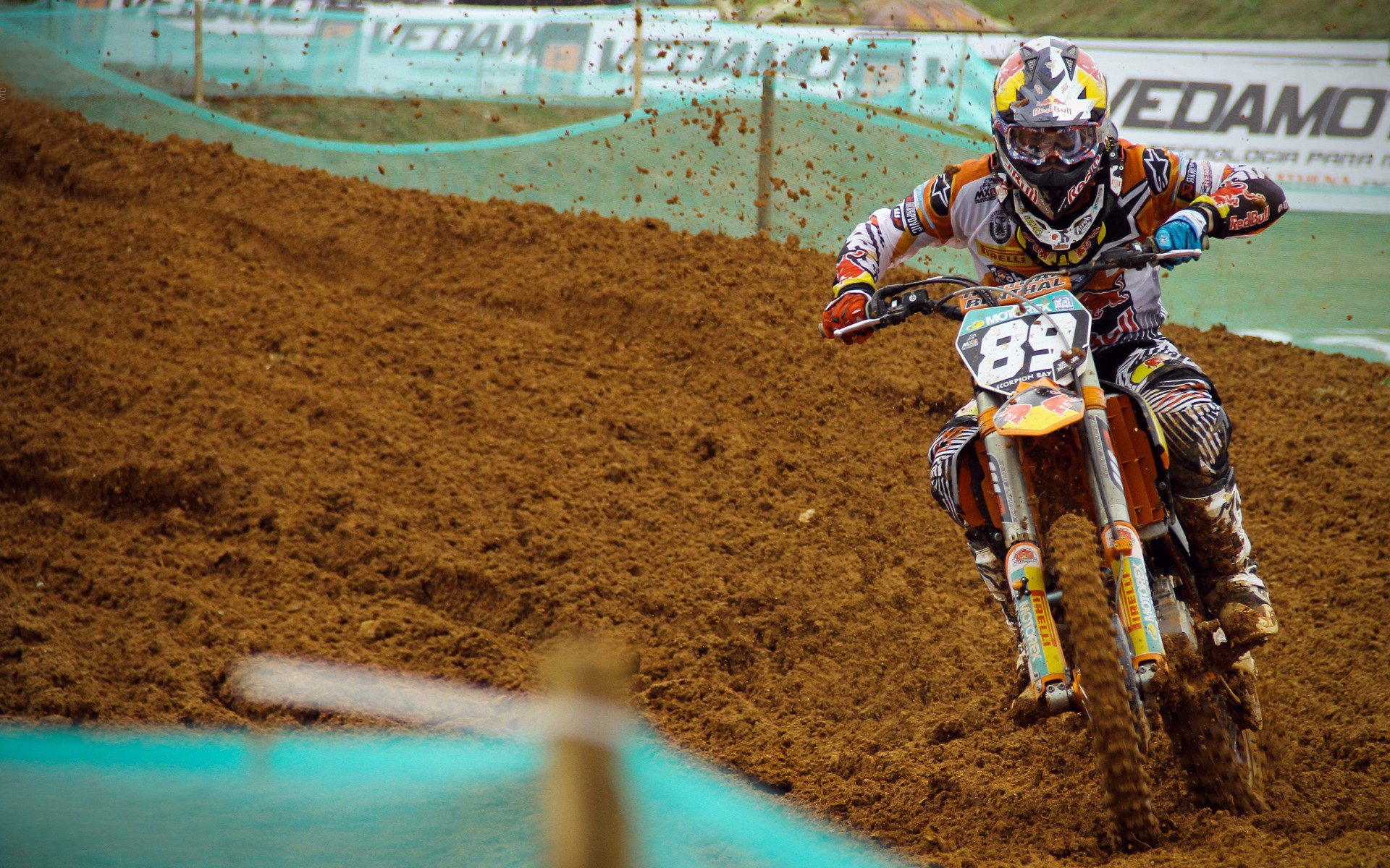 九游游戏中心-里尔球员格雷尔遭遇伤病，暂时告别场地，格里格尔