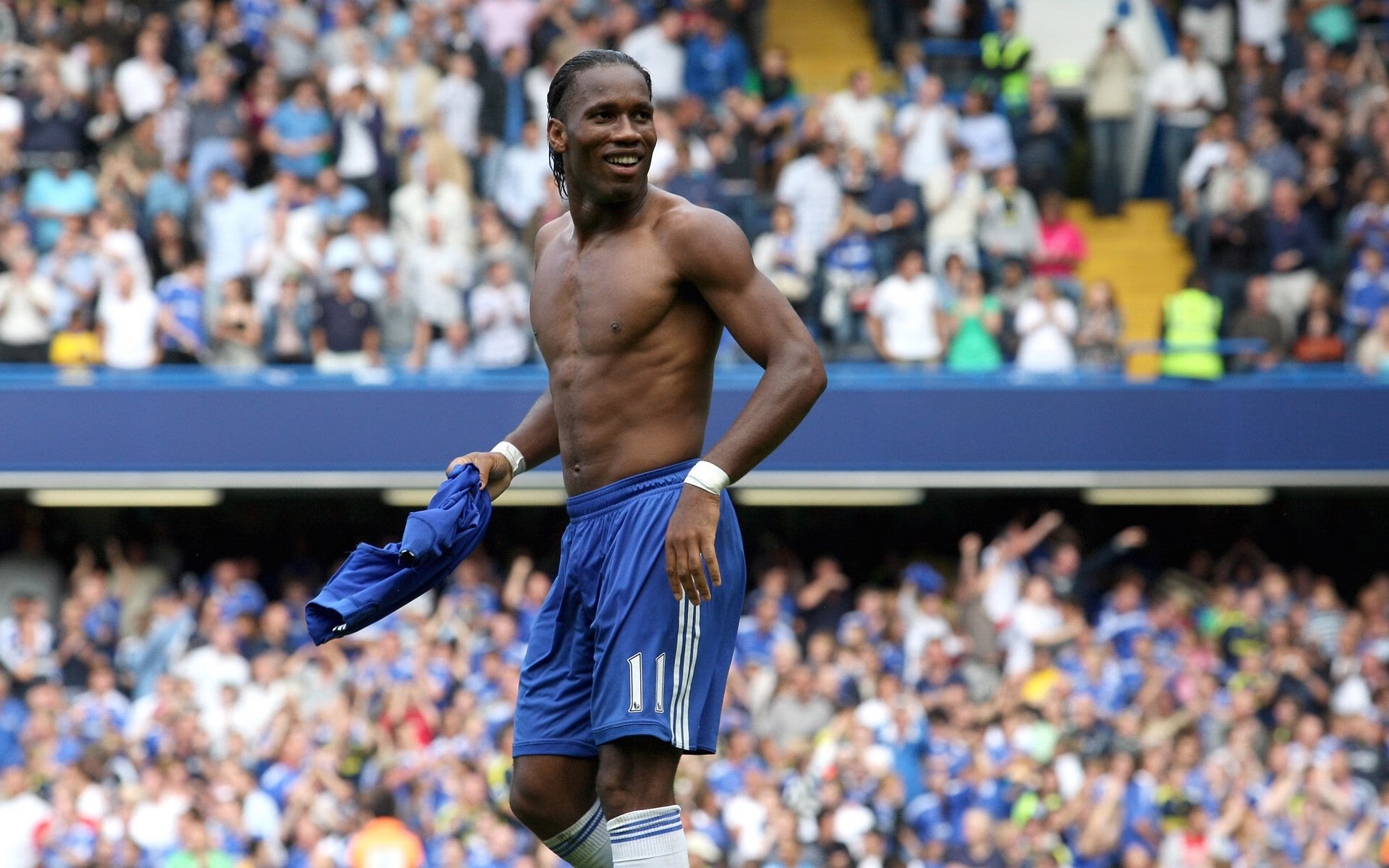 “东安湖体育公园：铁人三项选手体力与毅力的极限挑战”